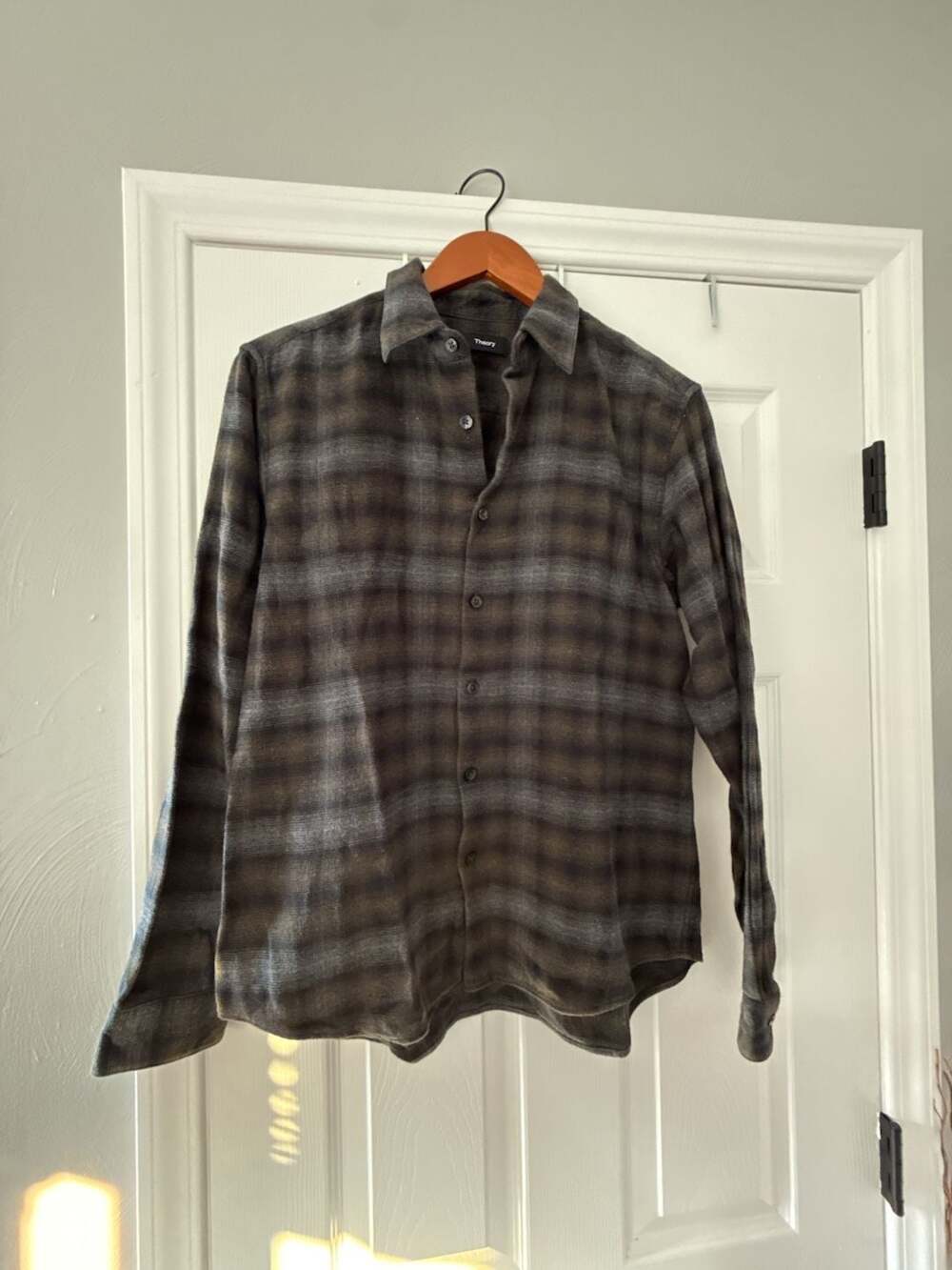Theory Irving Soft Plaid Cotton Long-Sleeve Button-Down Shirt